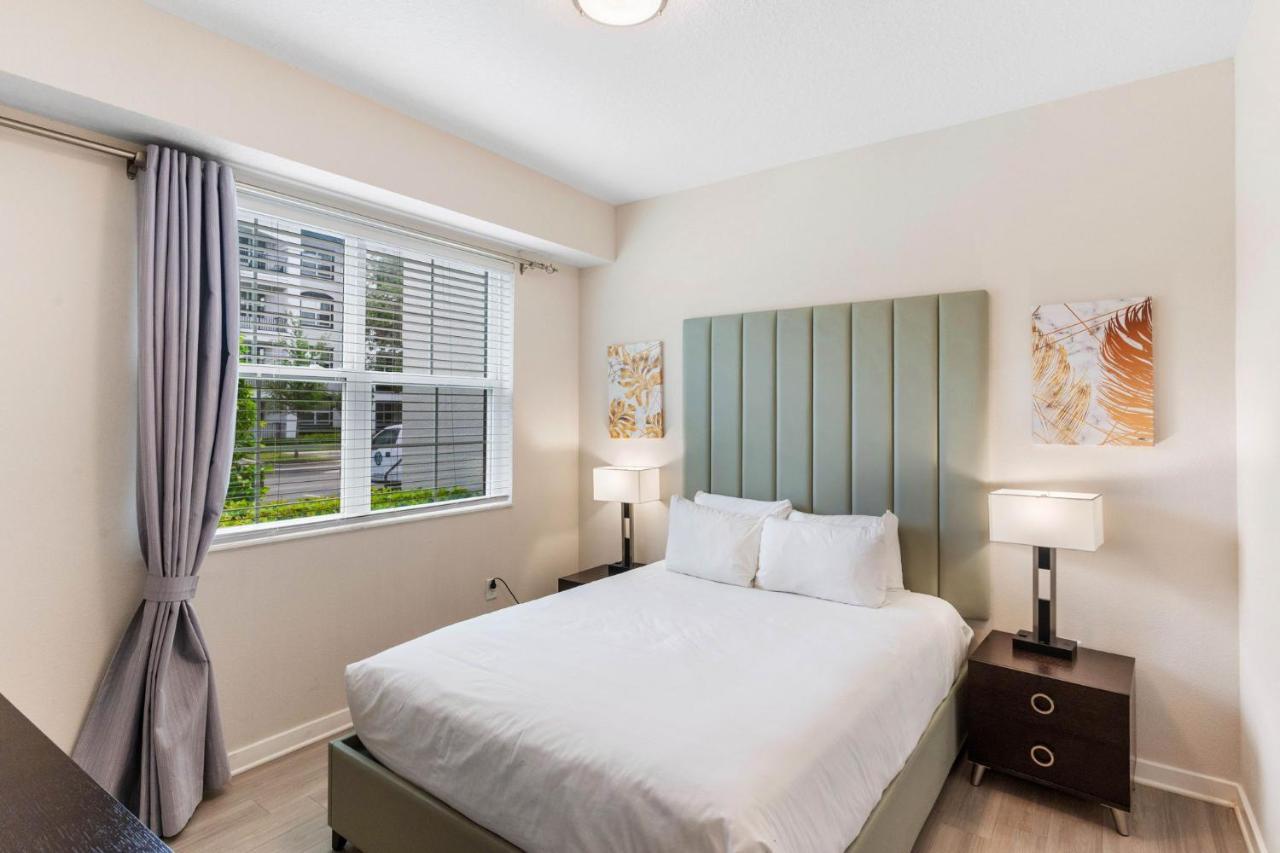 4013 Breakview Drive 108 Apartment *